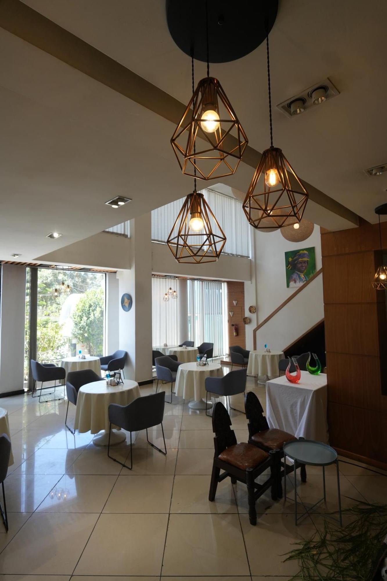 Mazeki Addis Boutique Hotel Exterior foto